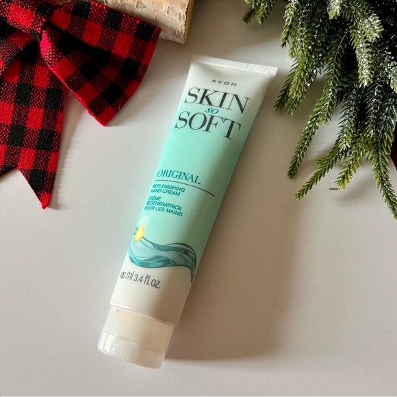 Avon Gift Set - Picture 10 of 14